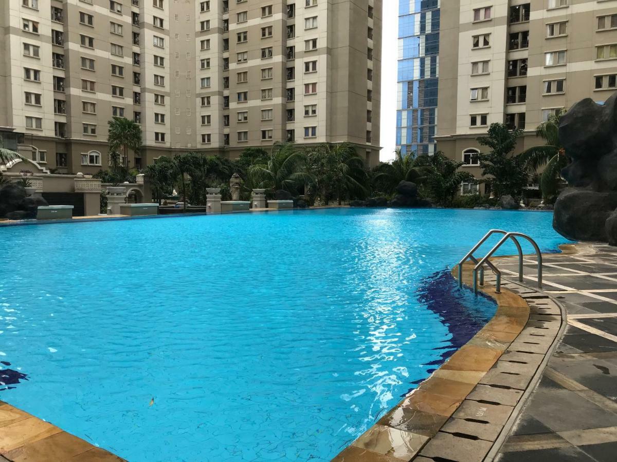 Mediterania Garden Residence I Джакарта Экстерьер фото